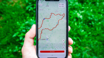 Best Phones for Outdoor Sports: Top-Rated Options for Hiking, Running, and Biking