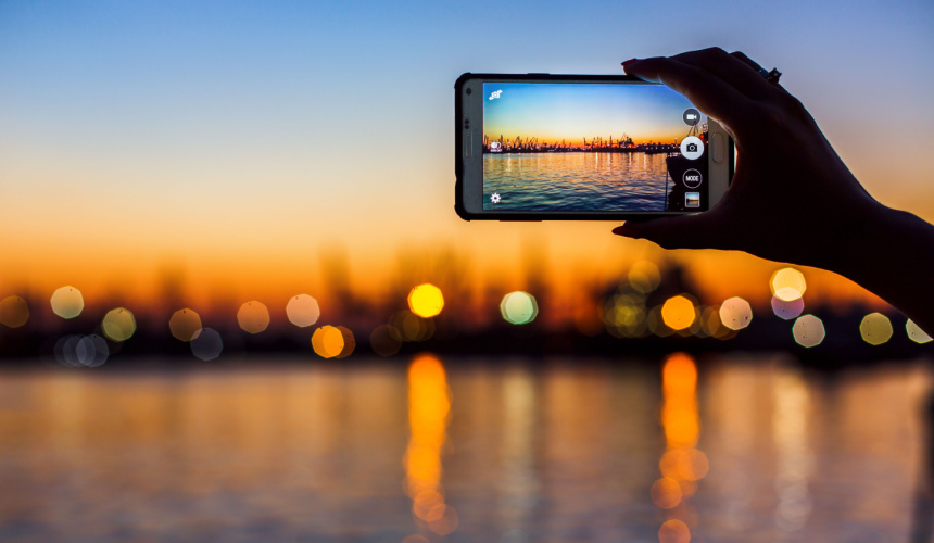 The Ultimate Guide to Smartphone Cameras: Features That Matter