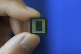 smartphone chipset comparison